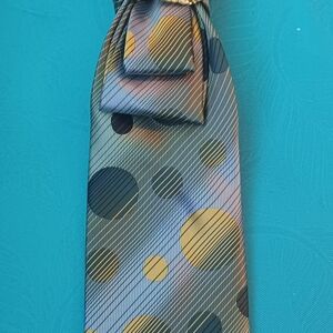 Men's Polka Dot Silk Tie in Olive Green and Gold